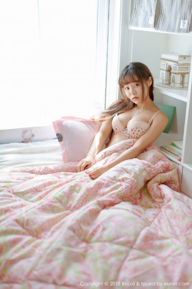 家里没人半夜就和姐姐睡一块