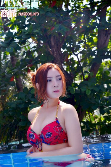 王总在自己家的卧室里谈项目小说