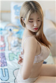不扣钮的女孩在线观看