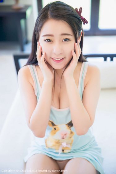 《把腿张开老子臊烂你多P》