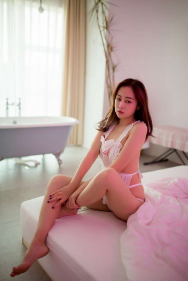 男孩玩直播抽奖花光姐姐17万彩礼